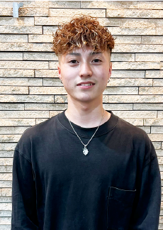 スタッフ 井立恭介